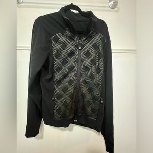 BLACK LULULEMON ZIP UP JACKET
